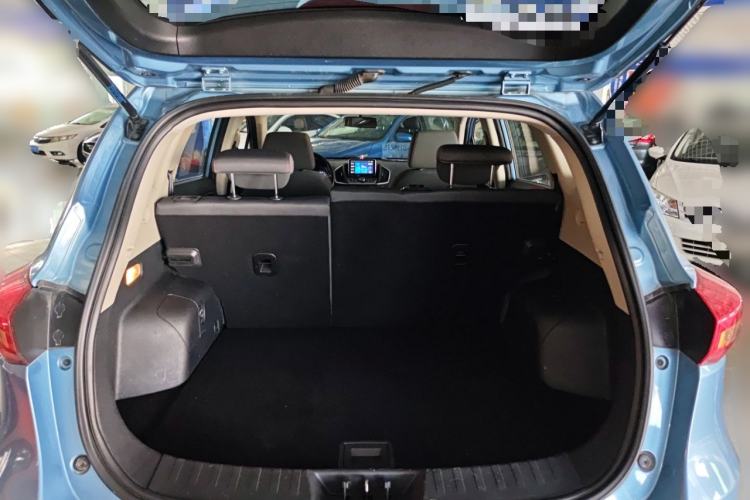 Used Dongfeng Aeolus AX5 2017 1.4T Automatic Qushang Model Trunk