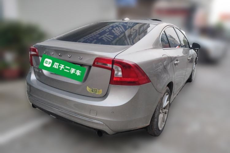 Used Volvo S60 2016 S60L T4 Zhiyuan Edition Rear Right 45 Deg