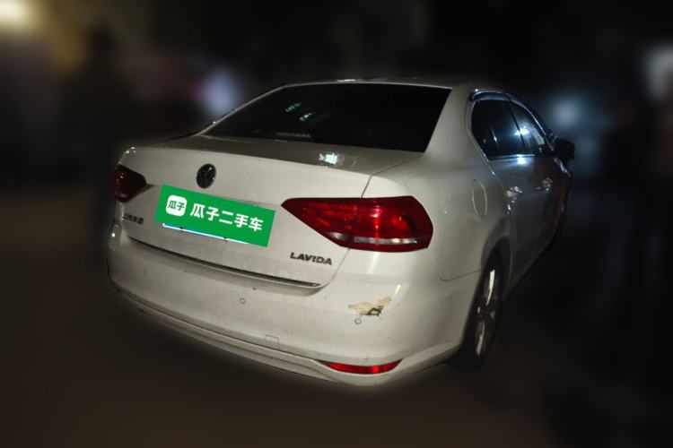 Used Volkswagen Lavida 2017 1.6L Automatic Comfort Edition
