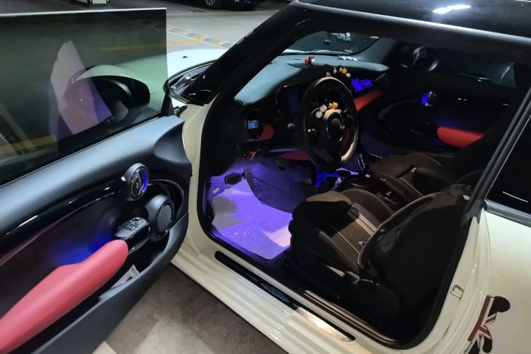 Used MINI 2021 1.5T COOPER Racing Driver