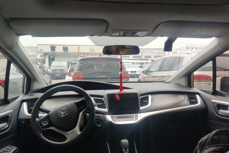 Used Honda Jade 2017 1.8L automatic Comfort version 5 seats
