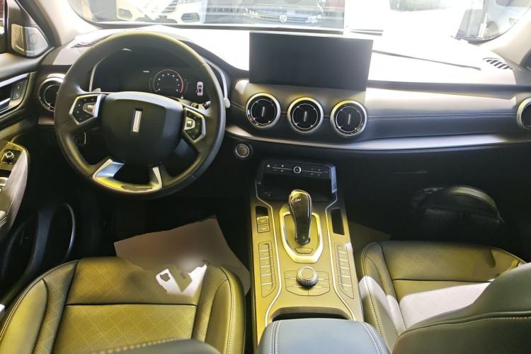 Used Wey VV6 2021 2.0T Two-Wheel Drive Smart Plus