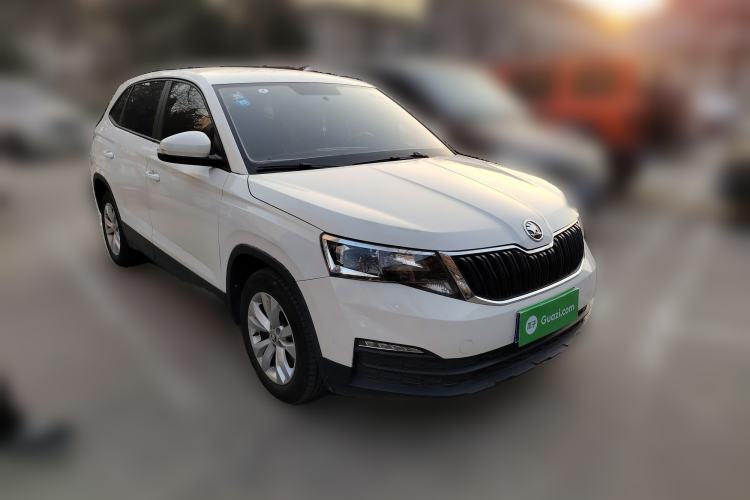 Used Skoda Kamiq 2018 1.5L Automatic Standard Edition China VI Front Right 45 Deg