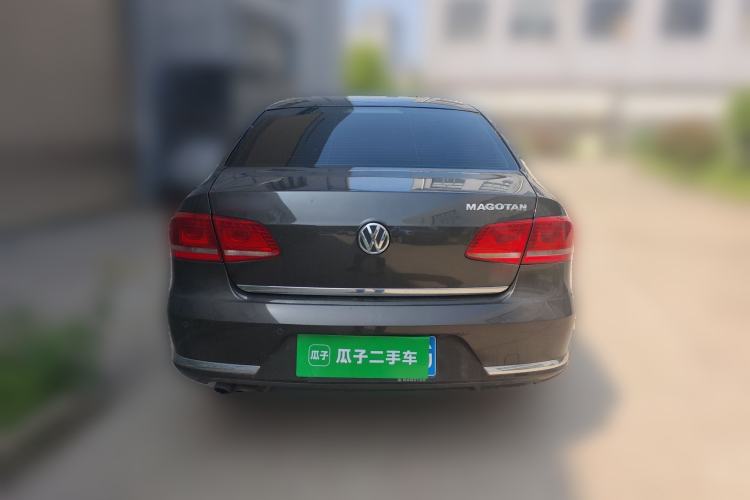 Used Volkswagen Magotan 2015 2.0 TSI Prestige Model
