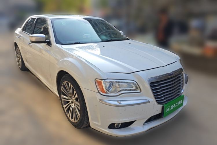 Used Chrysler 300C 2012 3.6L Luxury Edition