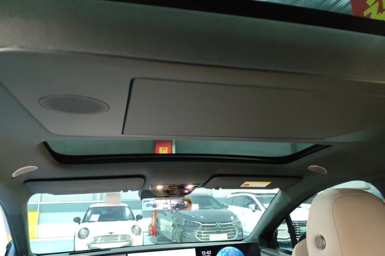 Used Li Auto Li Auto i6 2025 Model Four-Wheel-Drive Standard Type