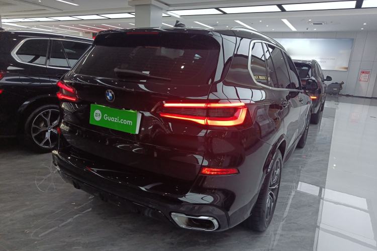 Used BMW X5 2022 Restyled xDrive 30Li Luxury Version M Sport Package