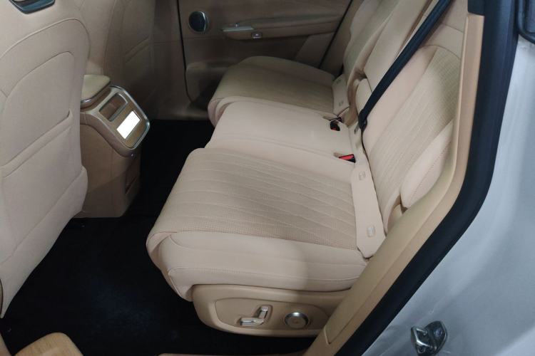 Used EXEED Star Era ET 2024 Extended-Range 240 Ultra All-Wheel Drive Interior 4