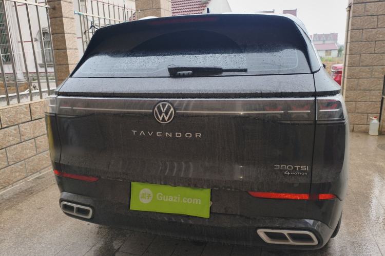 Used Volkswagen Tavendor 2024 380TSI All-Wheel-Drive R-Line Cruise Premium Edition Rear