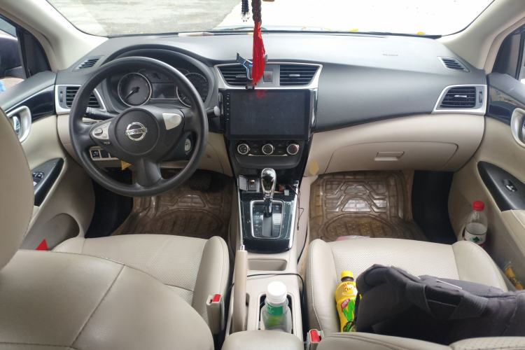 Used Nissan Sylphy 2016 1.6 XL CVT Luxury Edition Center Console