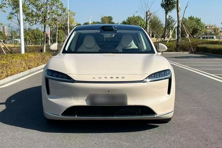 Used Hima Luxeed R7 2025 Range-Extended Version 251 km Max Exterior 1