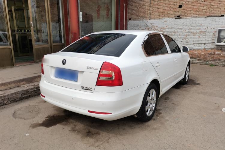 Used Skoda Octavia 2015 Classic Model 1.6L Automatic Yijie Version

