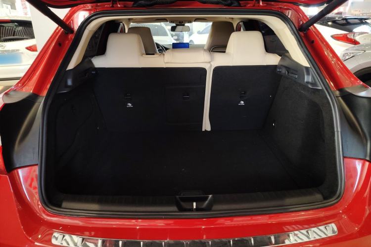 Used Mercedes-Benz GLA 2016 GLA 220 4MATIC Fashion Edition Trunk