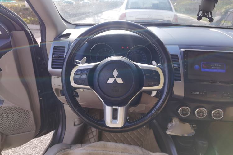 Used Mitsubishi Outlander 2010 Kijang 3.0 Elite GT Edition
