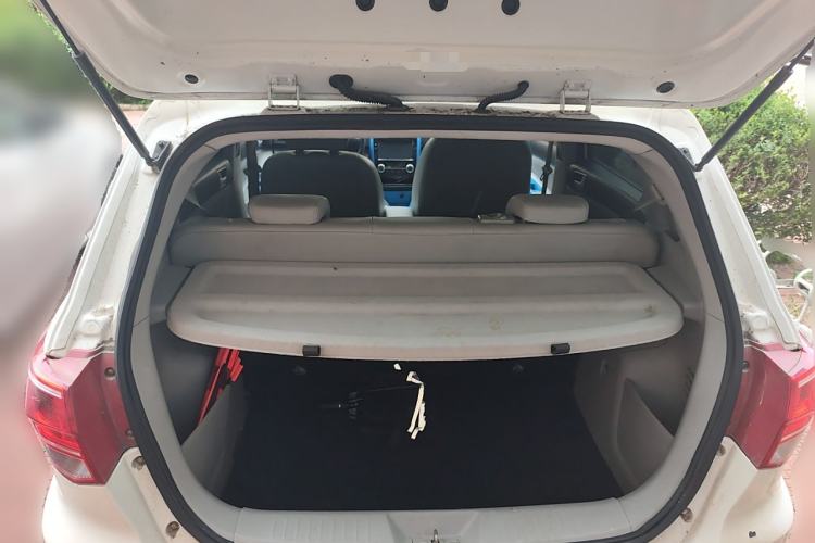 Used BAIC New Energy EV 2015 EV200 Light Edition Trunk