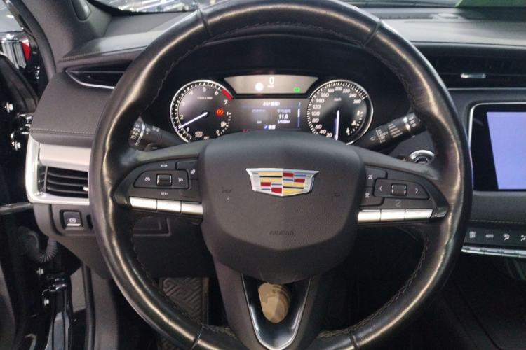 Used Cadillac XT4 2020 28T Two-Wheel-Drive Leading Version