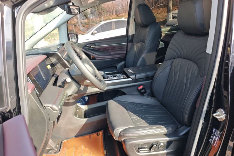 Used GAC Trumpchi M8 2024 Master Series Super Hybrid Edition