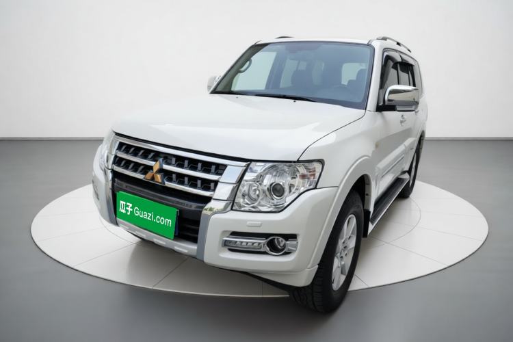 Used Mitsubishi Pajero 2016 3.0L Automatic Luxury Version China V Standard