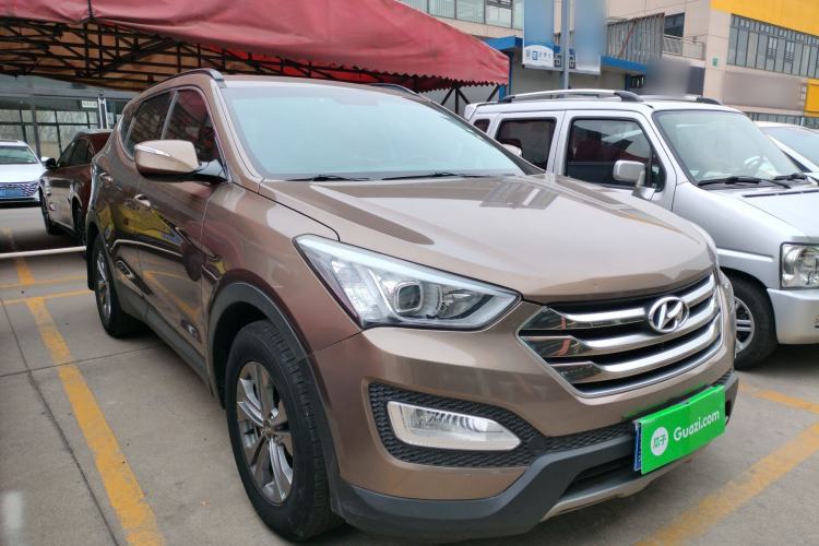 Used Hyundai Santa Fe 2015 2.4L Automatic Two-Wheel Drive Comfort Edition 5 Seats