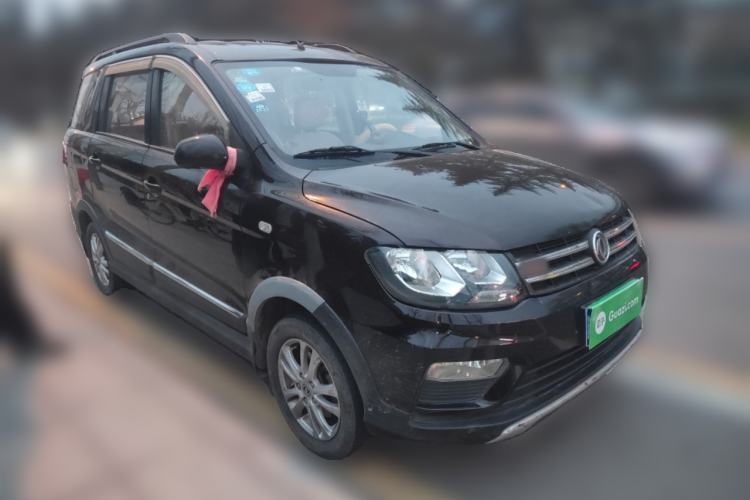 Used Dongfeng Fengon 370 2016 1.5L Manual Standard Edition SFG15-02 7 Seats Front Right 45 Deg