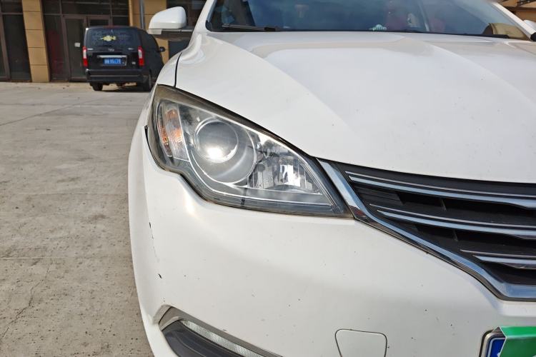 Used Roewe 360 2015 1.5L Automatic Luxury Edition Right Front Headlight