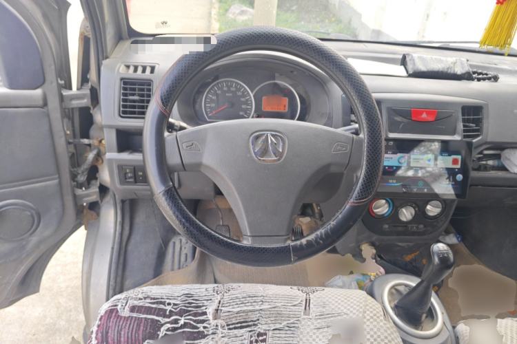 Used BAIC Weiwang 306 2016 1.2L Basic Version 7 Seats A12 China V Emission Standard Steering Wheel