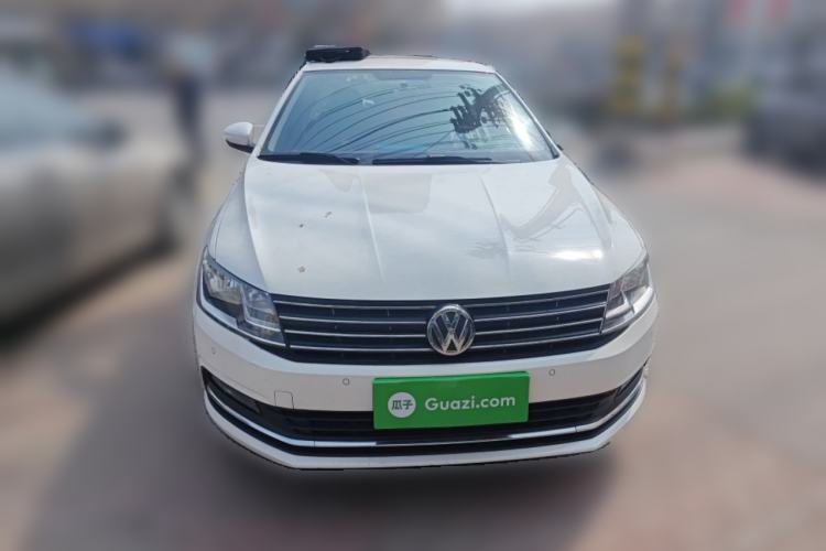 Used Volkswagen Lavida 2017 1.6L Automatic Comfort Edition
