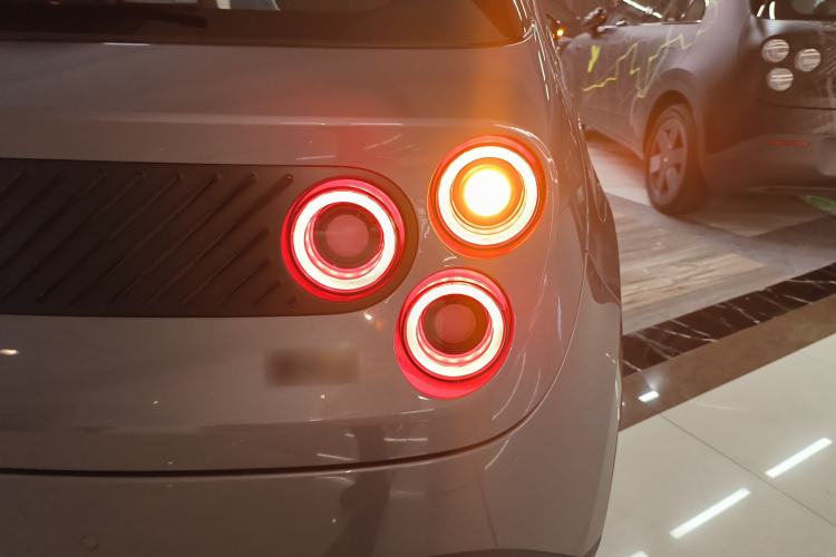 Used firefly 2025 Free Edition