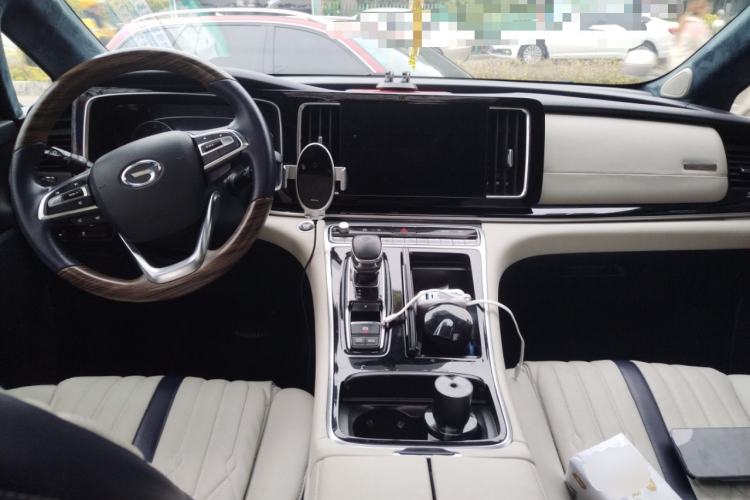 Used GAC Trumpchi M8 2021 Lingxiu Series 390T Luxury Edition Center Console