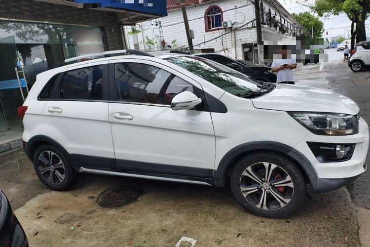 Used BAIC Senova X25 2015 1.5L Automatic Elite Model
