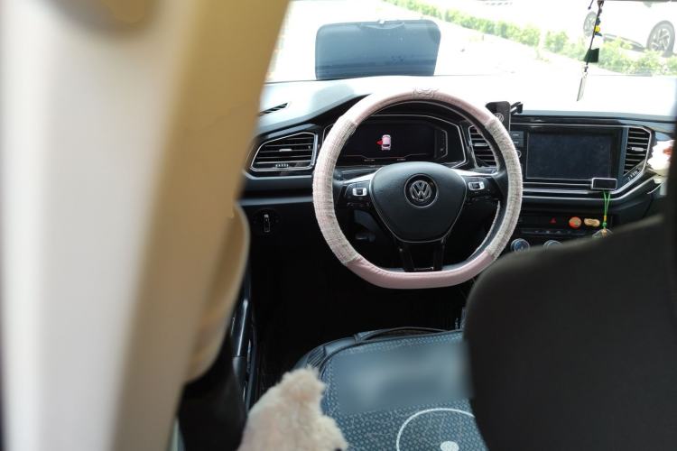 Used Volkswagen T-ROC 2020 280TSI DSG Two-Wheel Drive Comfort Version Steering Wheel