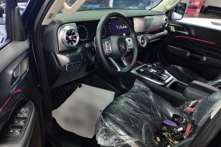 Used Tank 300 2021 City Edition 2.0T—Truly Stylish
