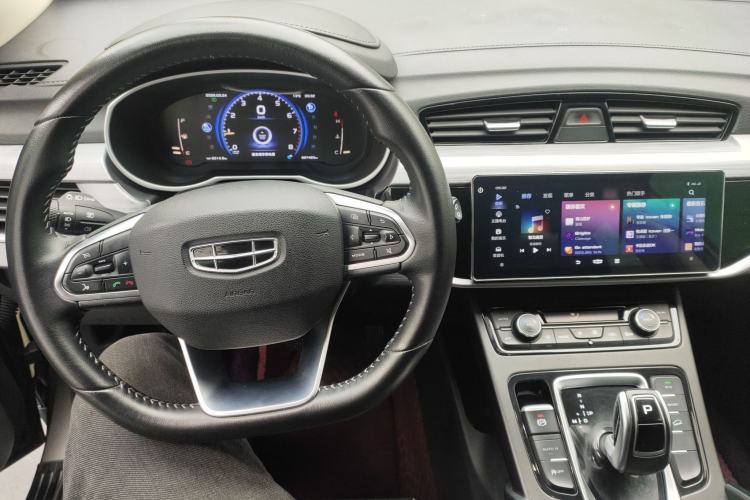 Used Geely Auto Emgrand X7 Sport 2021 Million Edition 1.8TD DCT Two-Wheel Drive Luxury Model Center Console