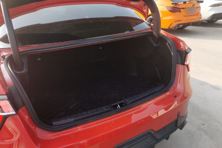 Used Lynk & Co 03 2021 1.5TD DCT Jing Champion Edition Interior 6