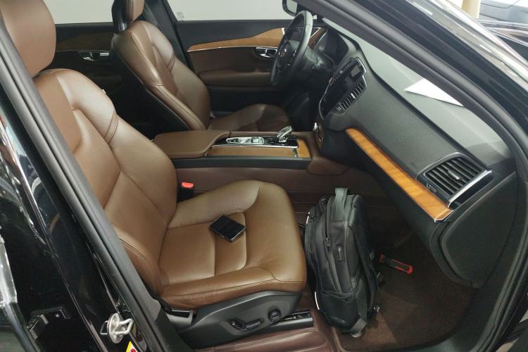 Used Volvo XC90 2022 B5 SmartDrive Luxury Edition 7 Seats