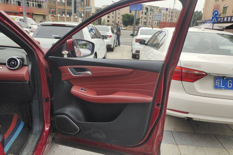 Used MG HS 2019 30T Automatic 2WD Trophy Enhanced Version China VI Standard
