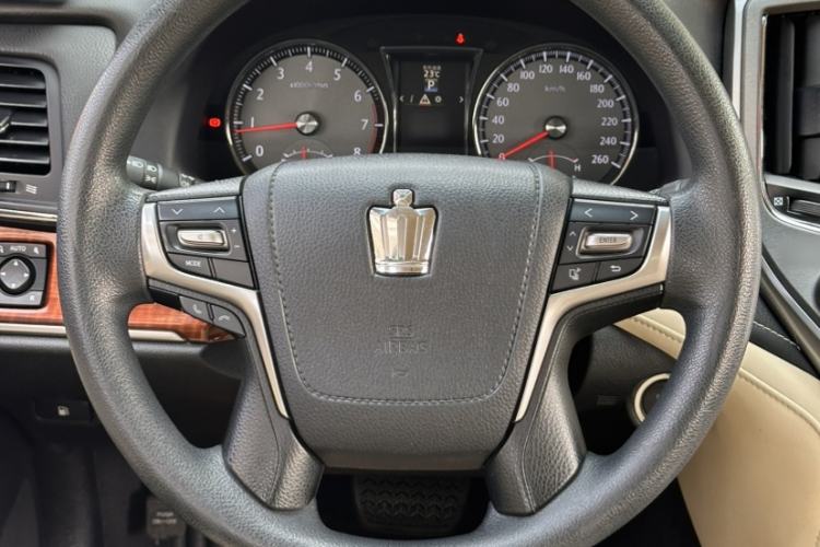 Used Toyota Crown 2015 2.5L Standard Edition Steering Wheel