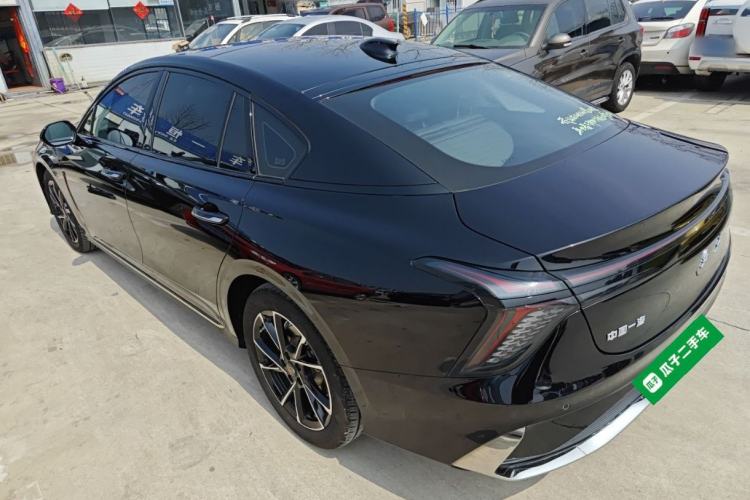 Used Hongqi H6 2024 2.0T ZhiMei Edition
