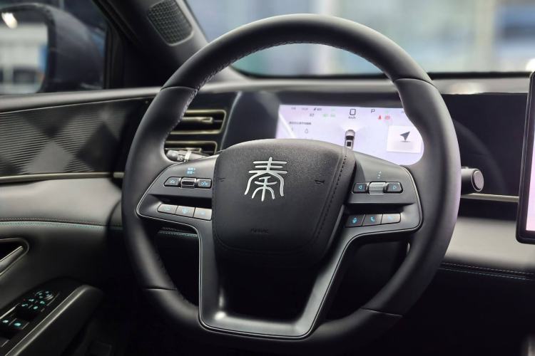 Used BYD Qin L 2025 DM-i Smart Drive 80KM Leading Model