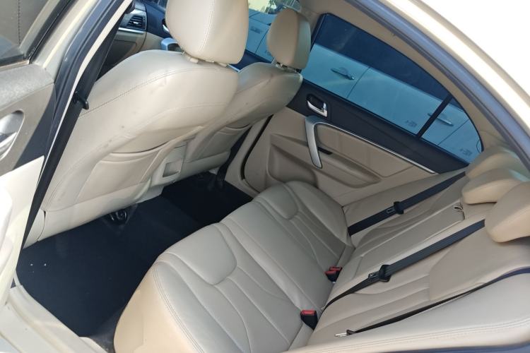 Used Geely Auto Emgrand 2017 Sedan Million Edition 1.5L Manual Luxury Model Left Rear Seat