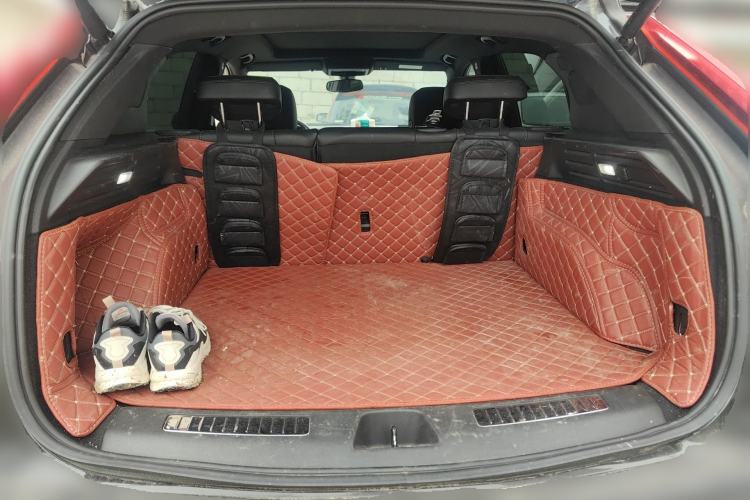 Used Cadillac XT4 2021 28T Two-Wheel Drive Luxury Version Trunk