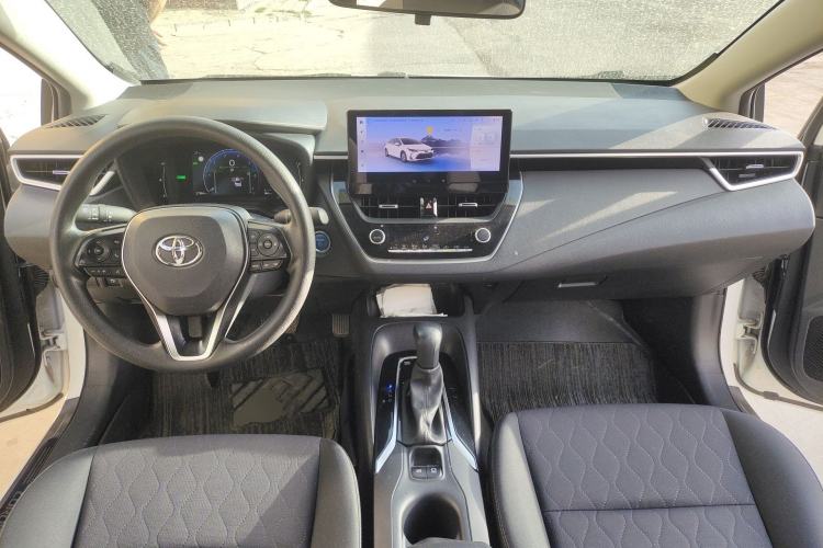 Used Toyota Corolla 2023 1.8L Smart Electric Hybrid Dual-Motor Elite Edition Center Console