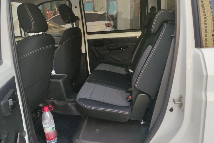 Used Wuling Hongguang PLUS 2020 1.5L Manual Standard Edition 5 Seats
