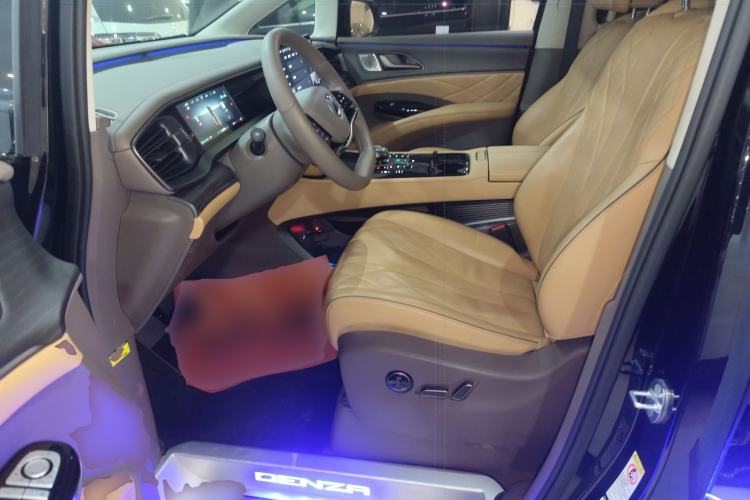 Used Denza D9 2022 DM-i 970 Four-Wheel Drive Flagship Model Left Front Seat