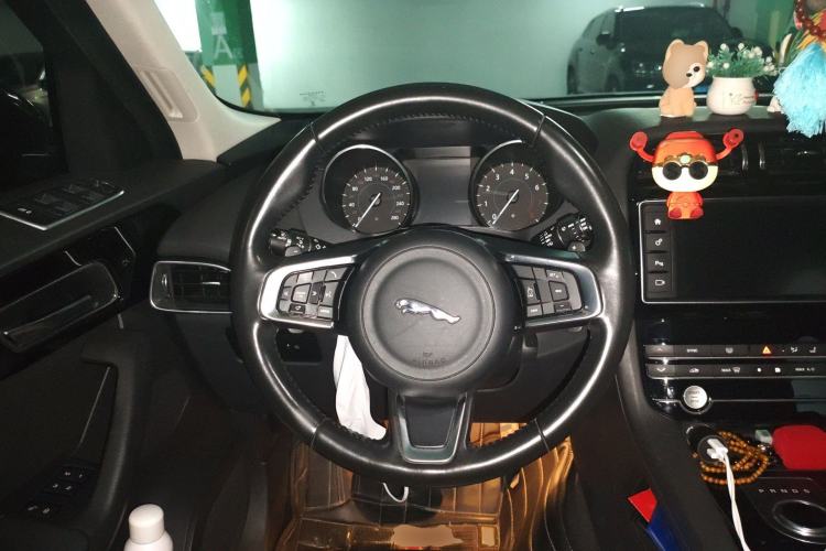 Used Jaguar F-PACE 2018 2.0T Four-Wheel Drive Urban Luxury Edition