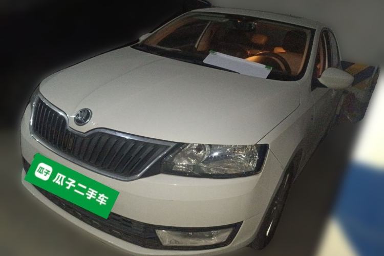 Used Skoda Rapid 2015 1.6L Manual Smart Selection Model