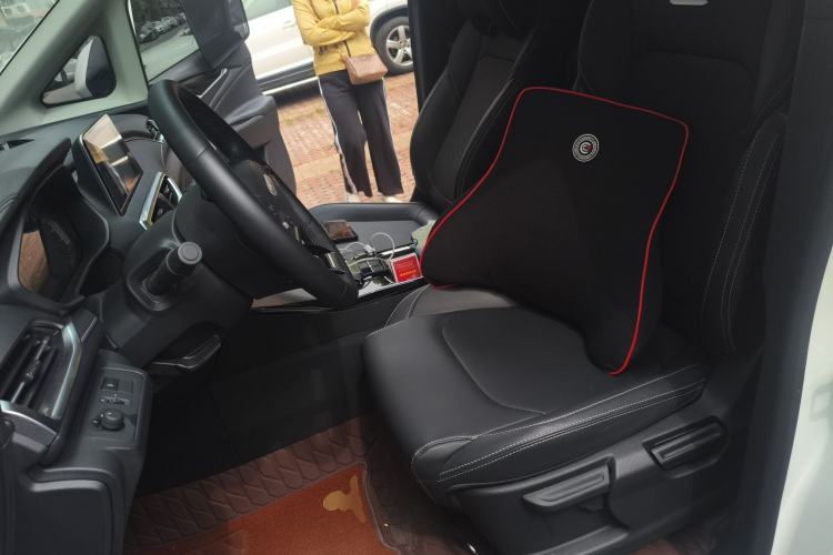 Used SAIC MAXUS G50 2022 1.5T Automatic Comfort Touring B Left Front Seat