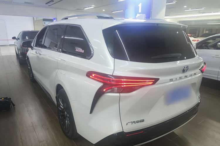 Used Toyota SIENNA 2021 2.5L Hybrid Platinum Edition Rear Left 45 Deg