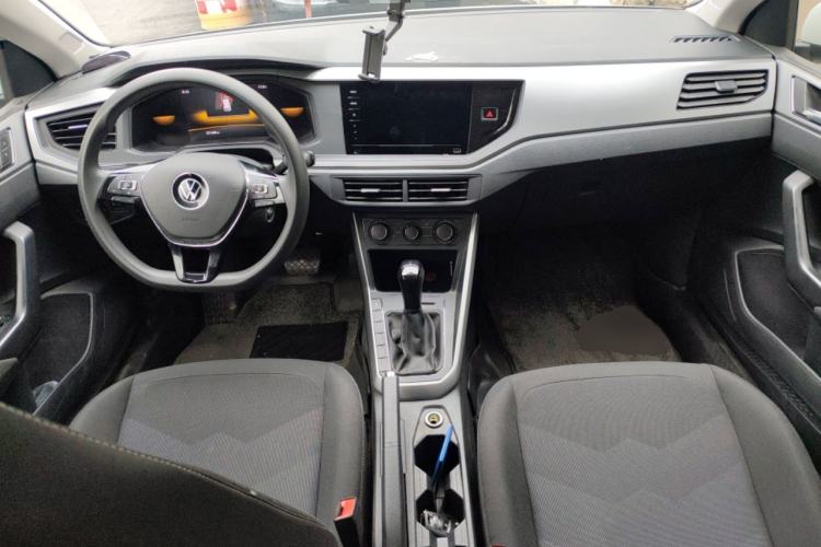 Used Volkswagen Polo 2023 Plus 1.5L Automatic Enjoy-the-Moment Edition Center Console