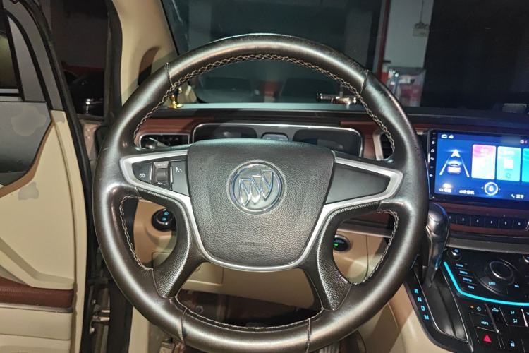 Used Buick GL8 2015 2.4L Luxury Business Premium Edition